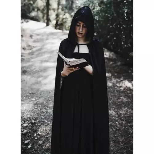 DŁUGA PELERYNA Z KAPTUREM