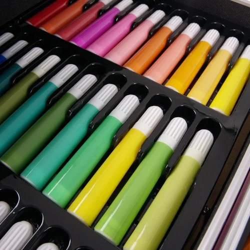 ZESTAW DO MALOWANIA W WALIZCE Z JEDNOROŻCEM 144 el