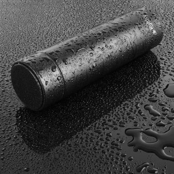 Kubek termiczny z wyświetlaczem LED